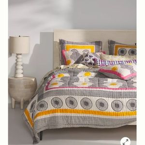 Jen Hewett Blockprinted Serenity Quilt - King